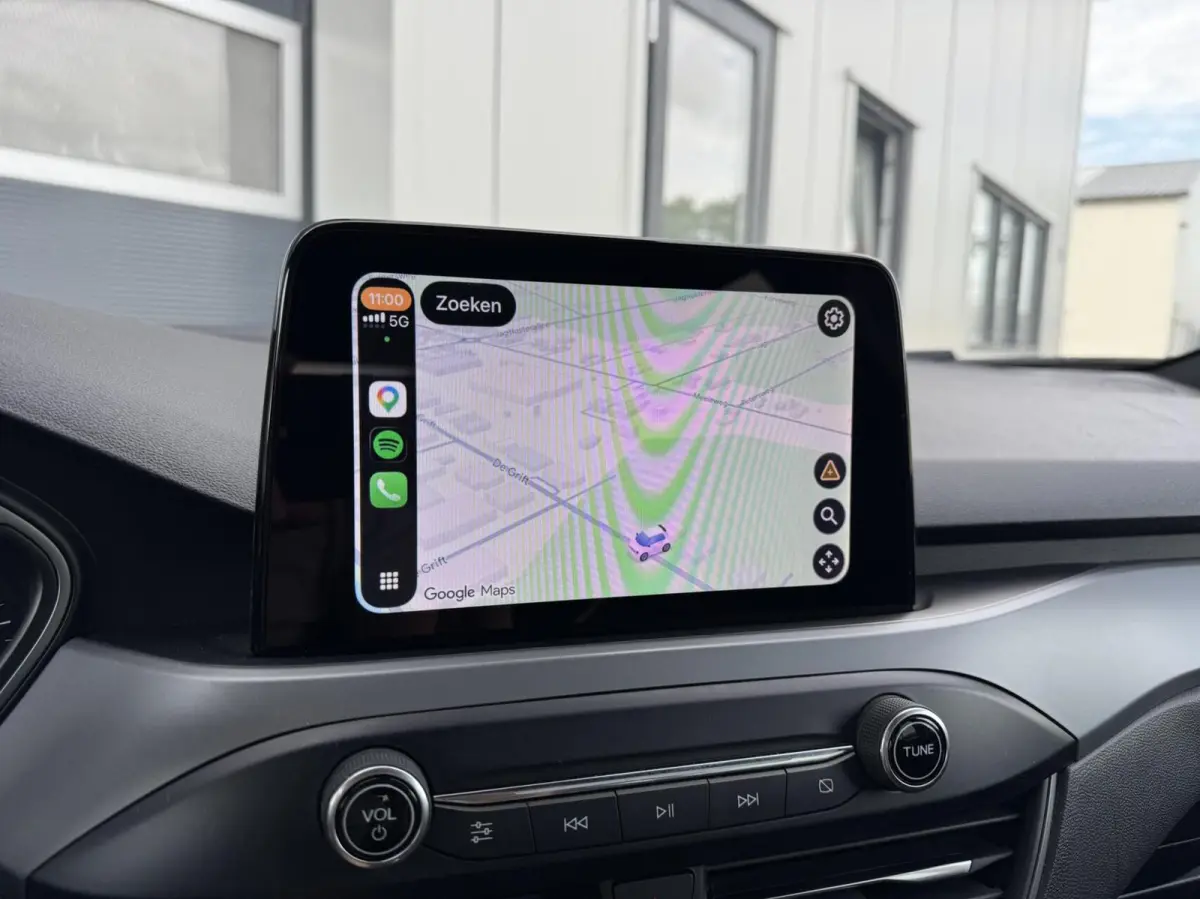 1.0 EcoBoost Hybrid ST Line Style | Carplay | Camera | Cruise | LED | DAB | Stoelverwarming | Sensoren