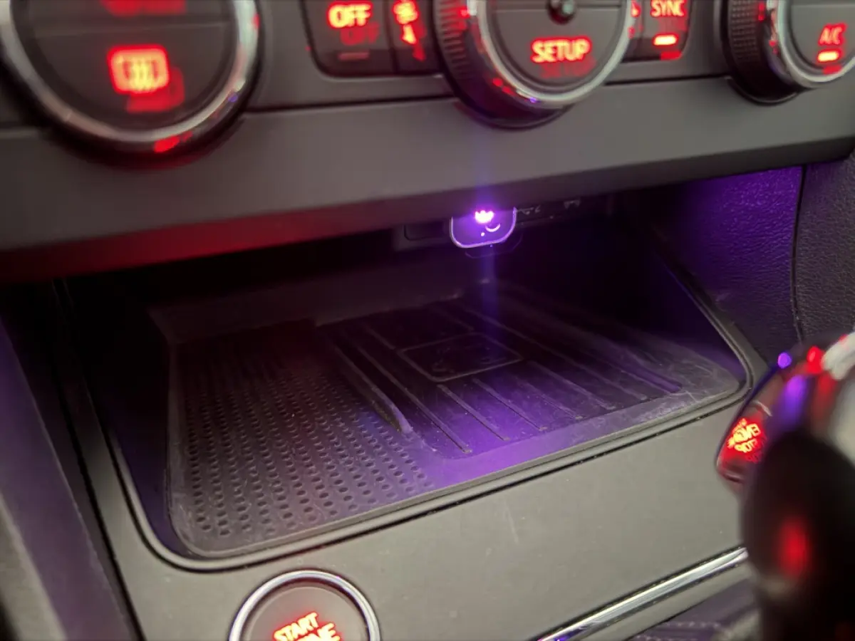 1.0 EcoTSI Style DSG CRUISE LANE CARPLAY KEYLESS