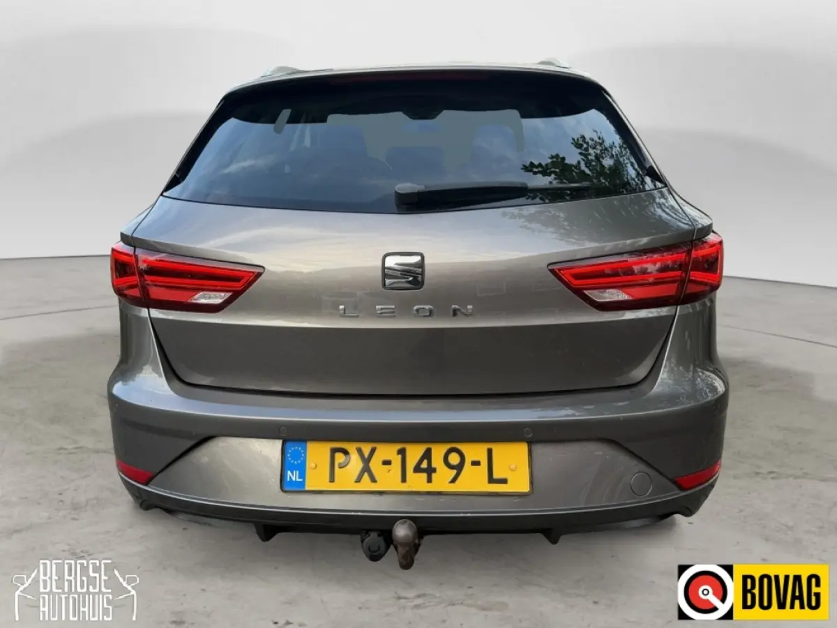 1.0 EcoTSI Style DSG CRUISE LANE CARPLAY KEYLESS