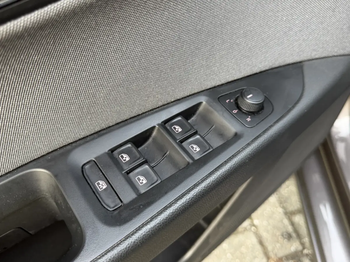 1.0 EcoTSI Style DSG CRUISE LANE CARPLAY KEYLESS