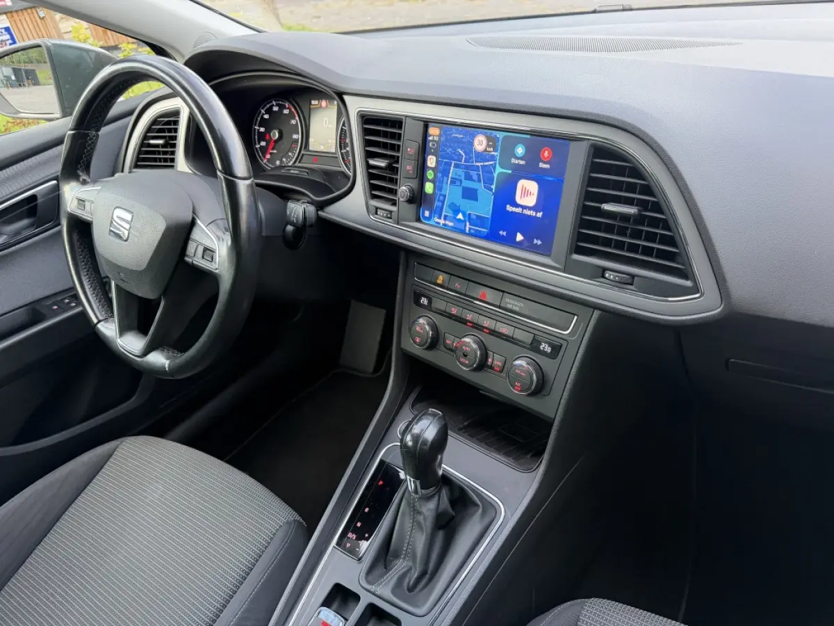 1.0 EcoTSI Style DSG CRUISE LANE CARPLAY KEYLESS