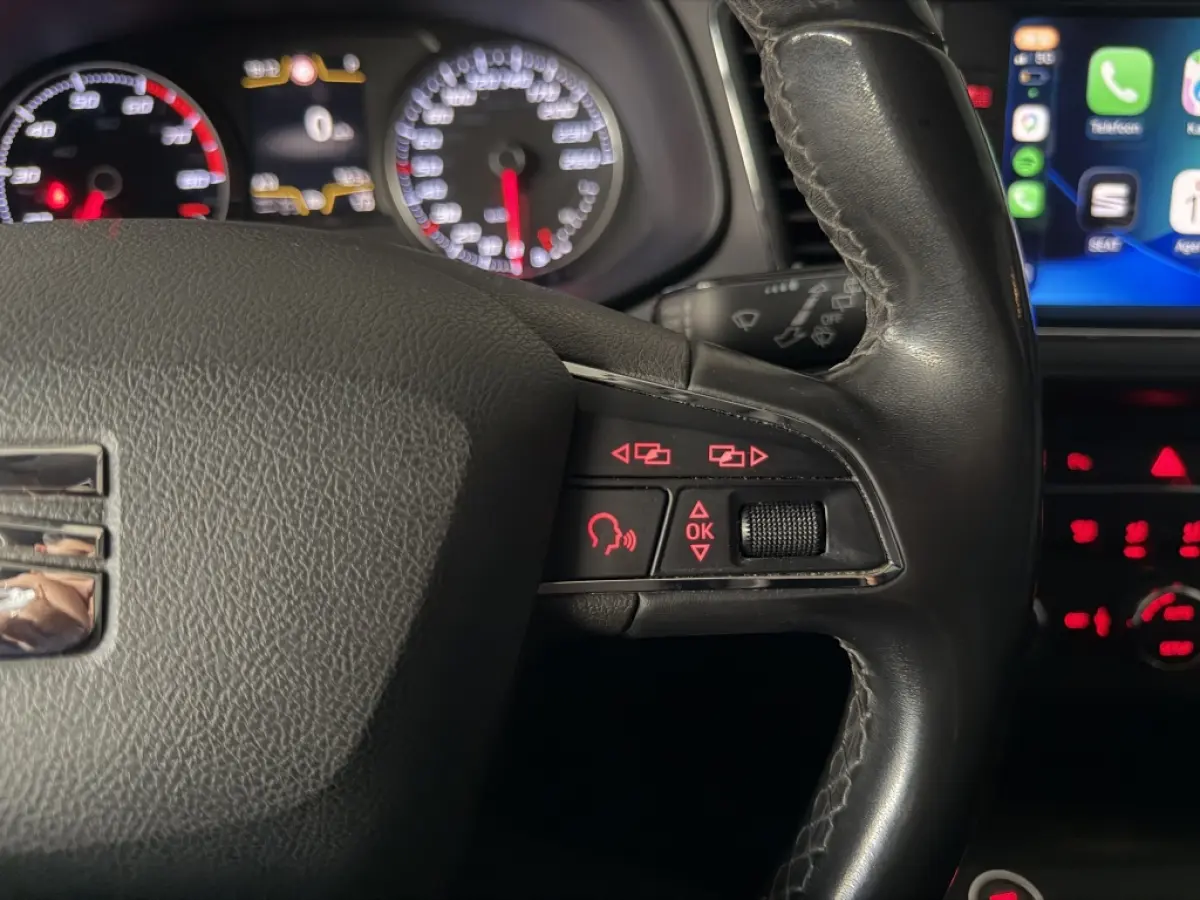 1.0 EcoTSI Style DSG CRUISE LANE CARPLAY KEYLESS