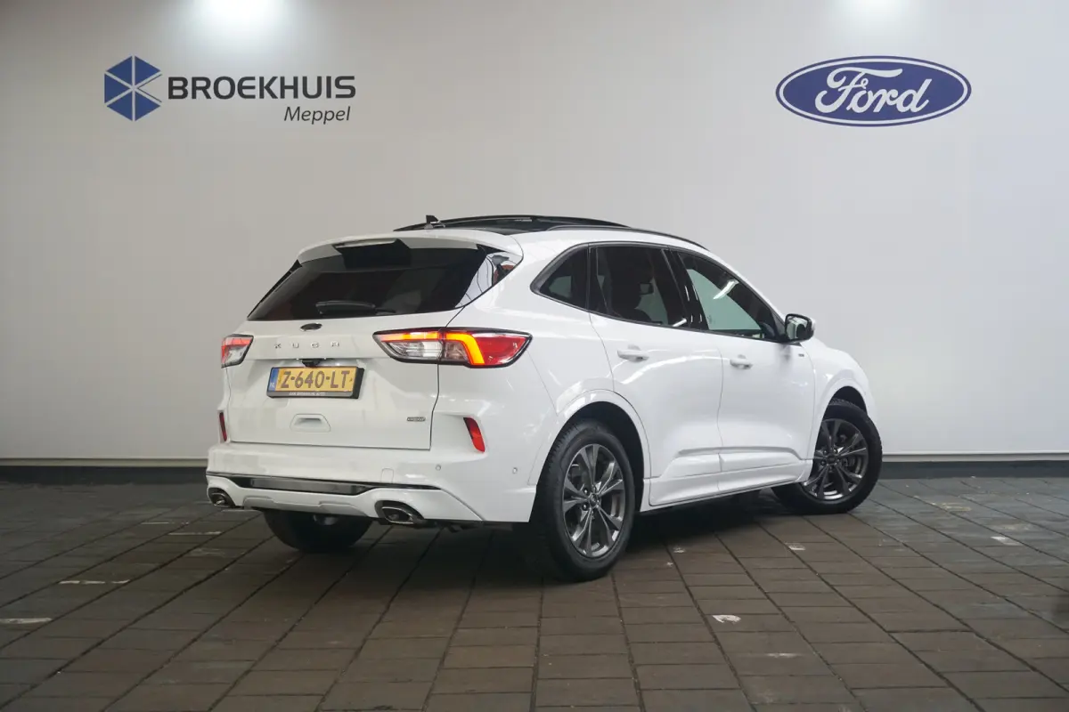 2.5 PHEV ST-Line X | Compleet! | Trekhaak Wegklapbaar | Panoramadak | Winter Pakket | Head-Up | Driver Assistance Pack |