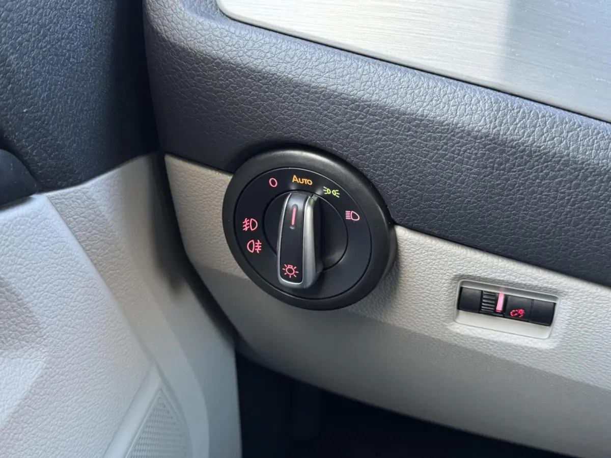 2.0 TDI 150pk Highline Dubbele Cabine Trekhaak/Carplay/Adapt.Cruise/LED/Navi/17"