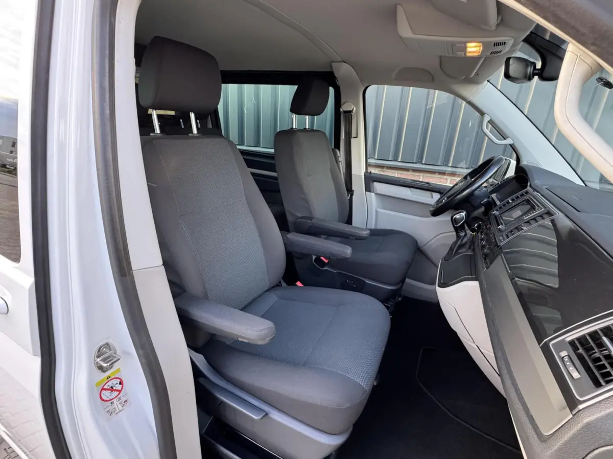 2.0 TDI 150pk Highline Dubbele Cabine Trekhaak/Carplay/Adapt.Cruise/LED/Navi/17"