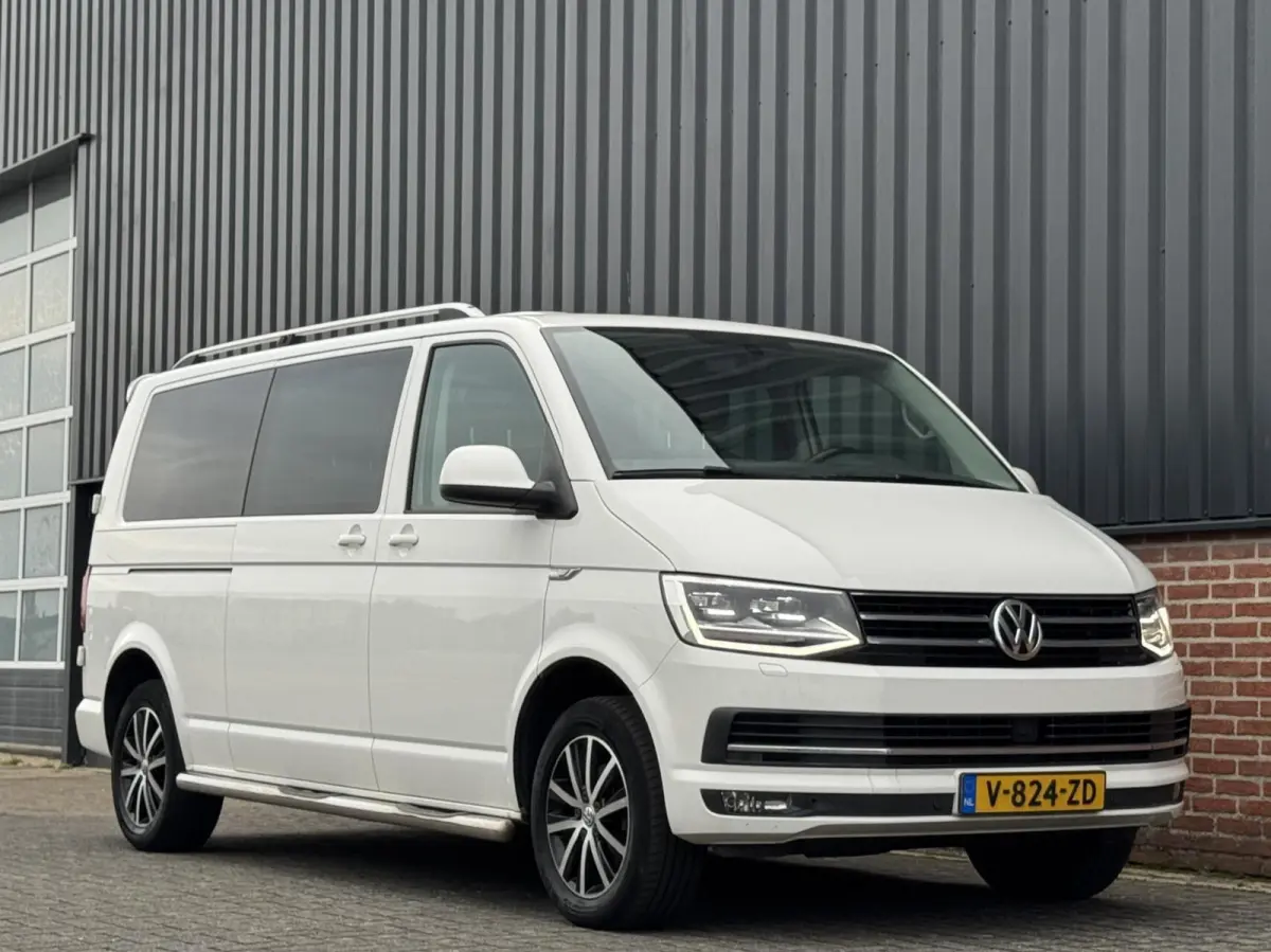 2.0 TDI 150pk Highline Dubbele Cabine Trekhaak/Carplay/Adapt.Cruise/LED/Navi/17"