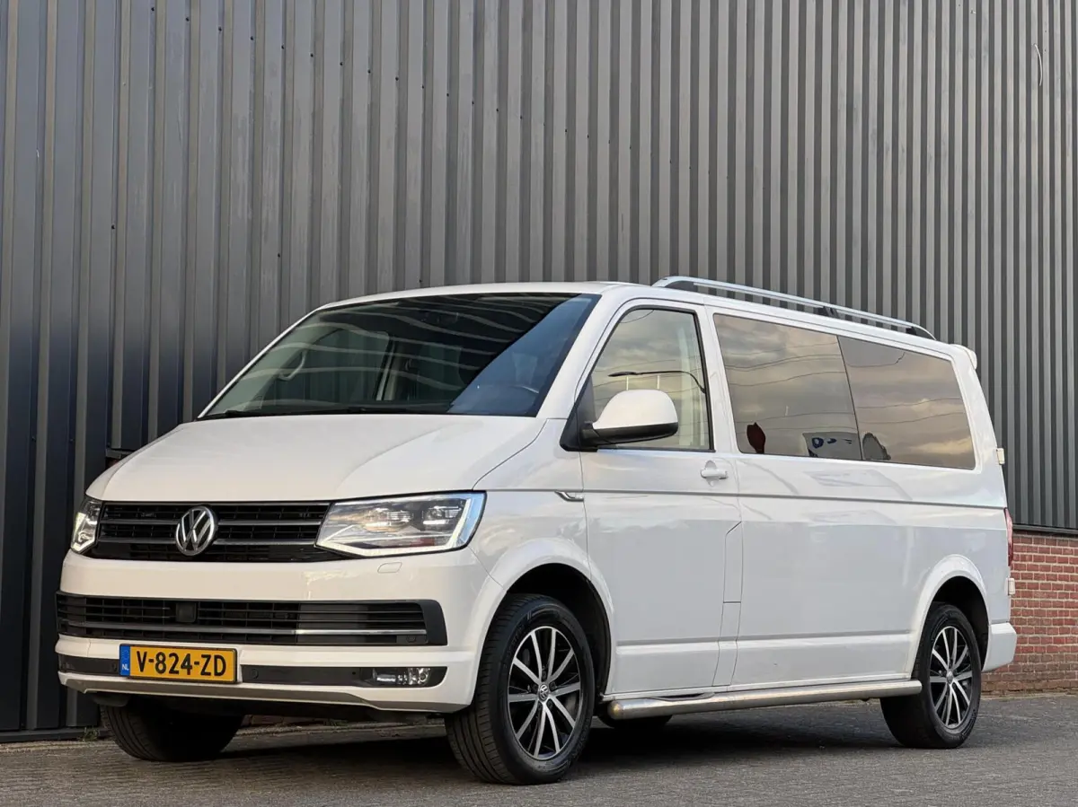 2.0 TDI 150pk Highline Dubbele Cabine Trekhaak/Carplay/Adapt.Cruise/LED/Navi/17"