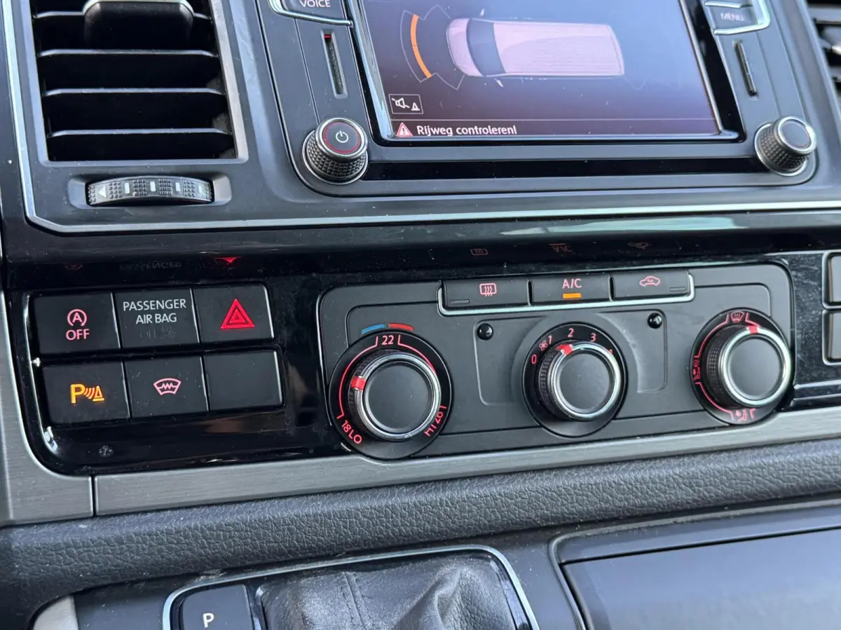 2.0 TDI 150pk Highline Dubbele Cabine Trekhaak/Carplay/Adapt.Cruise/LED/Navi/17"