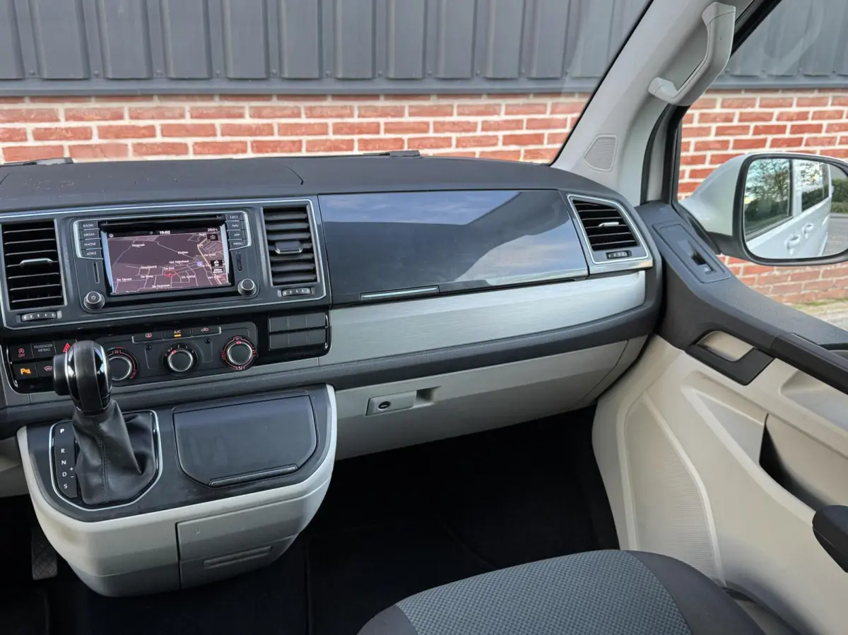 2.0 TDI 150pk Highline Dubbele Cabine Trekhaak/Carplay/Adapt.Cruise/LED/Navi/17"