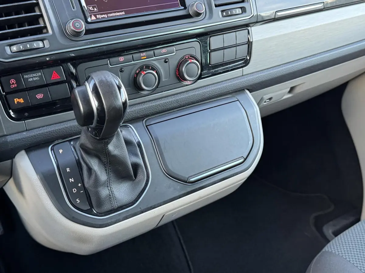 2.0 TDI 150pk Highline Dubbele Cabine Trekhaak/Carplay/Adapt.Cruise/LED/Navi/17"
