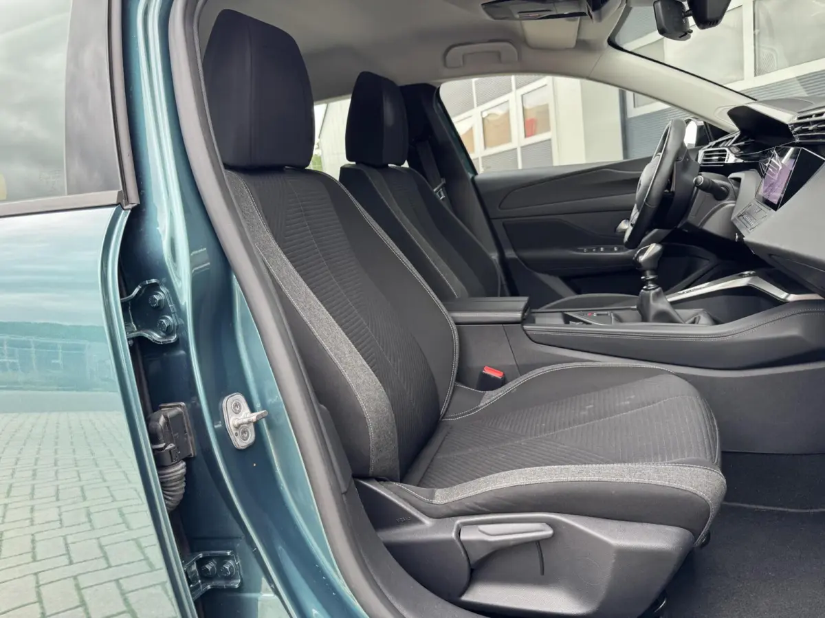 1.2 PureTech Active Pack Business | Carplay | Adaptive cruise | LED | DAB | Stoelverwarming | Sensoren