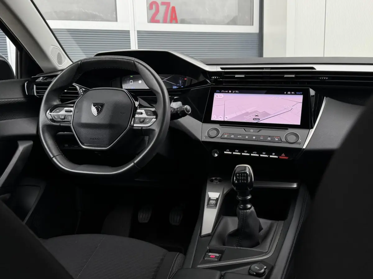 1.2 PureTech Active Pack Business | Carplay | Adaptive cruise | LED | DAB | Stoelverwarming | Sensoren