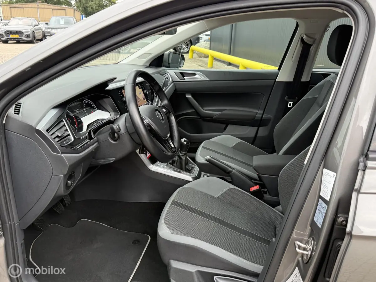 1.0 TSI R-Line LED | NAVI | CARPLAY