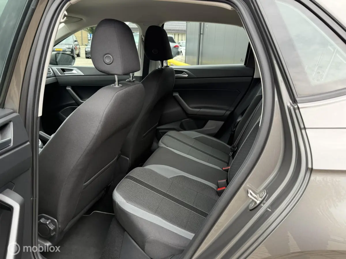 1.0 TSI R-Line LED | NAVI | CARPLAY