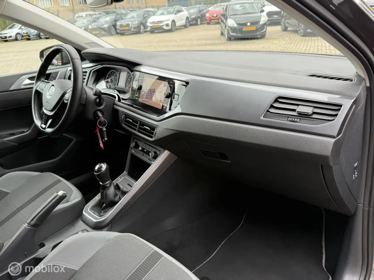 1.0 TSI R-Line LED | NAVI | CARPLAY