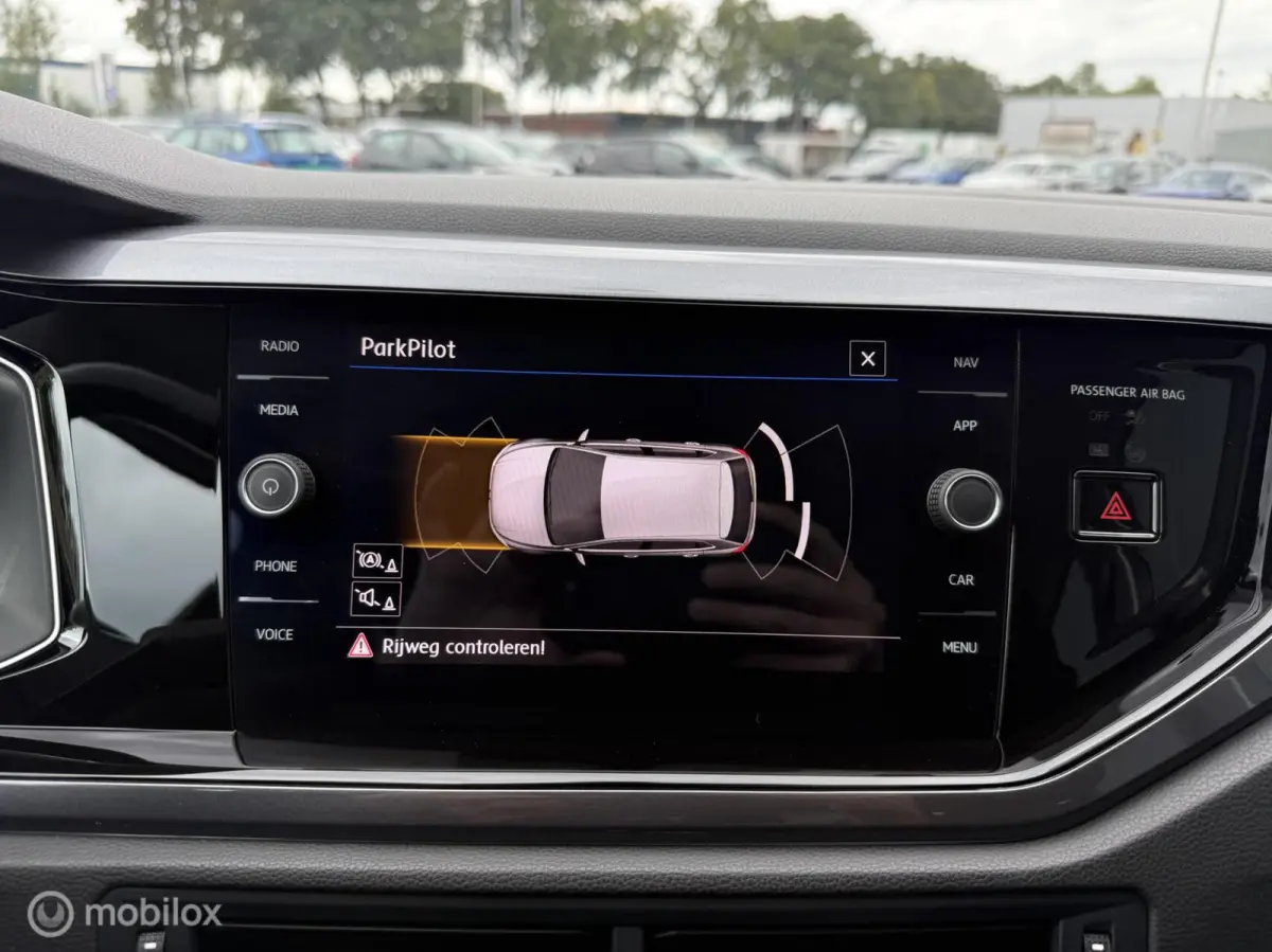 1.0 TSI R-Line LED | NAVI | CARPLAY