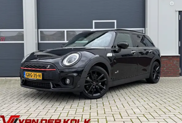 2.0 Cooper S ALL4 Chili Automaat | Panorama | Alcantara/Leder | Carplay | Head-up | LED | DAB | Sensoren