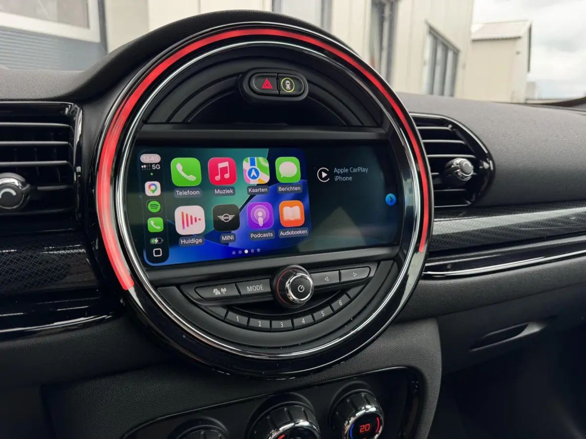 2.0 Cooper S ALL4 Chili Automaat | Panorama | Alcantara/Leder | Carplay | Head-up | LED | DAB | Sensoren