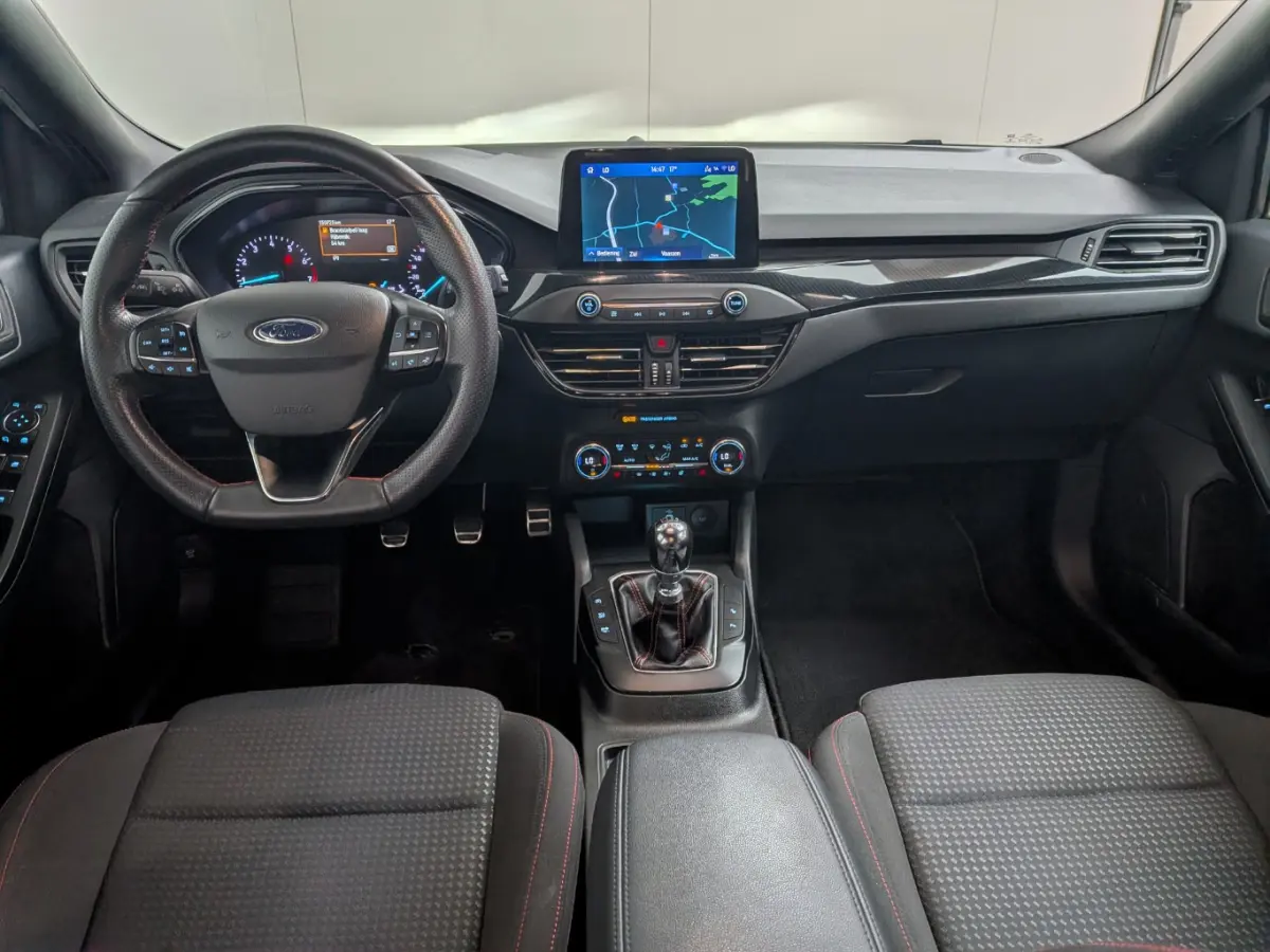 1.5 EcoBoost ST-Line Business | Achteruitrijcamera | Airco (automatisch) | Apple Carplay/Android Auto|telefoonintegratie premium