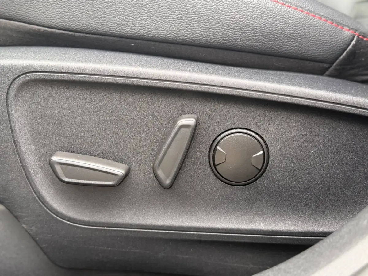 2.5 PHEV ST-Line X | Compleet! | Trekhaak | All-Seasonbanden| Driver Assistance Pack | Winter Pakket | B&O | Adaptive Cruise | Dodehoek Detectie |