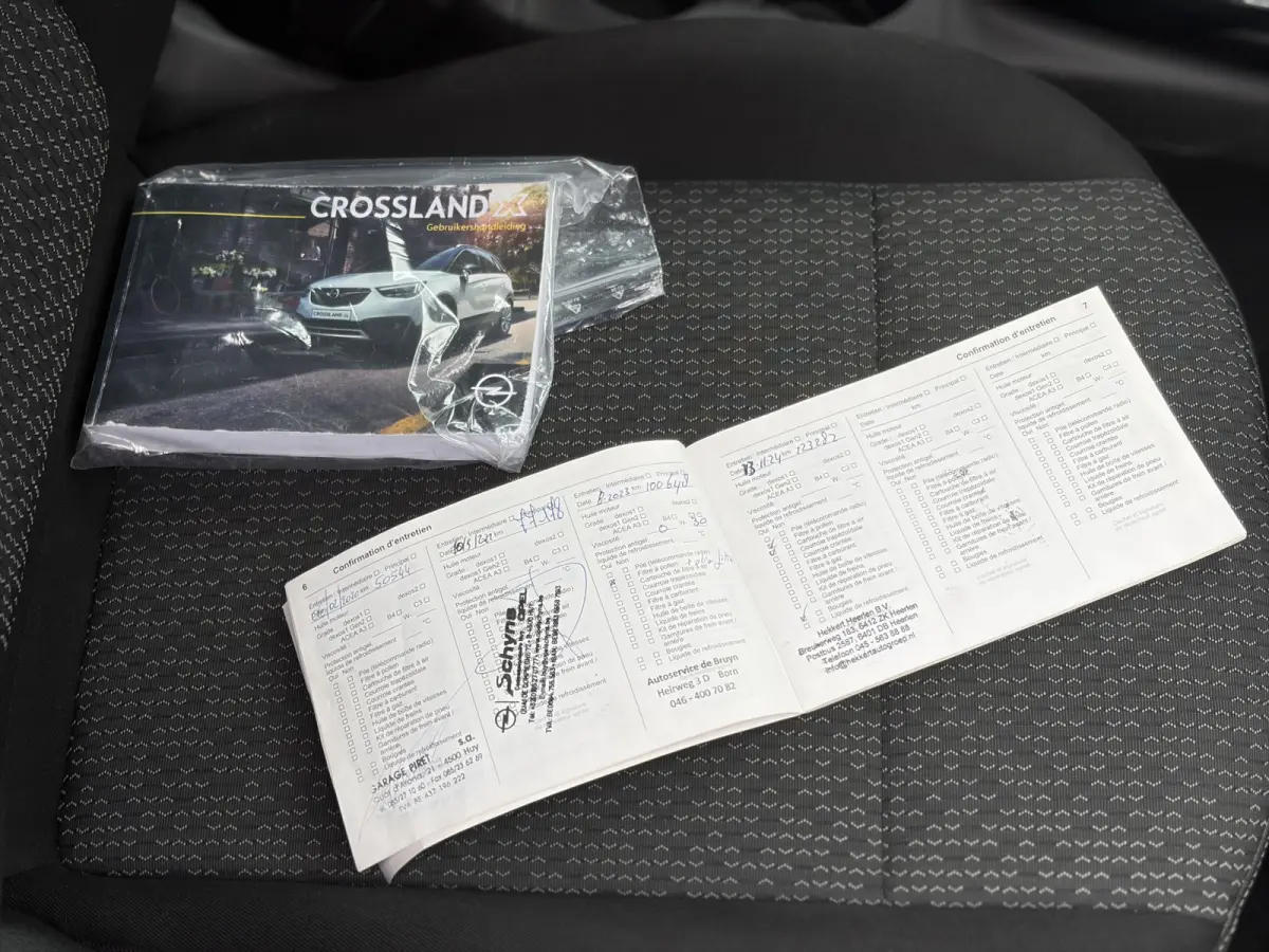 1.2 Turbo Online Edition 110pk | Apple Carplay/Android Auto | Cruise control | Dab | Lichtmetalen velgen 16" | Navigatiesysteem full map | Parkeersensor achter | Zeer nette auto!