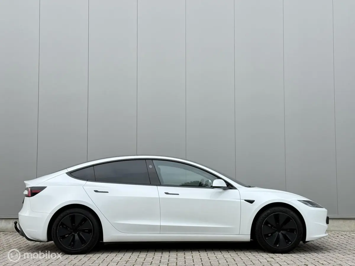 Premium Long Range AWD | Trekhaak | SOH 92,2%