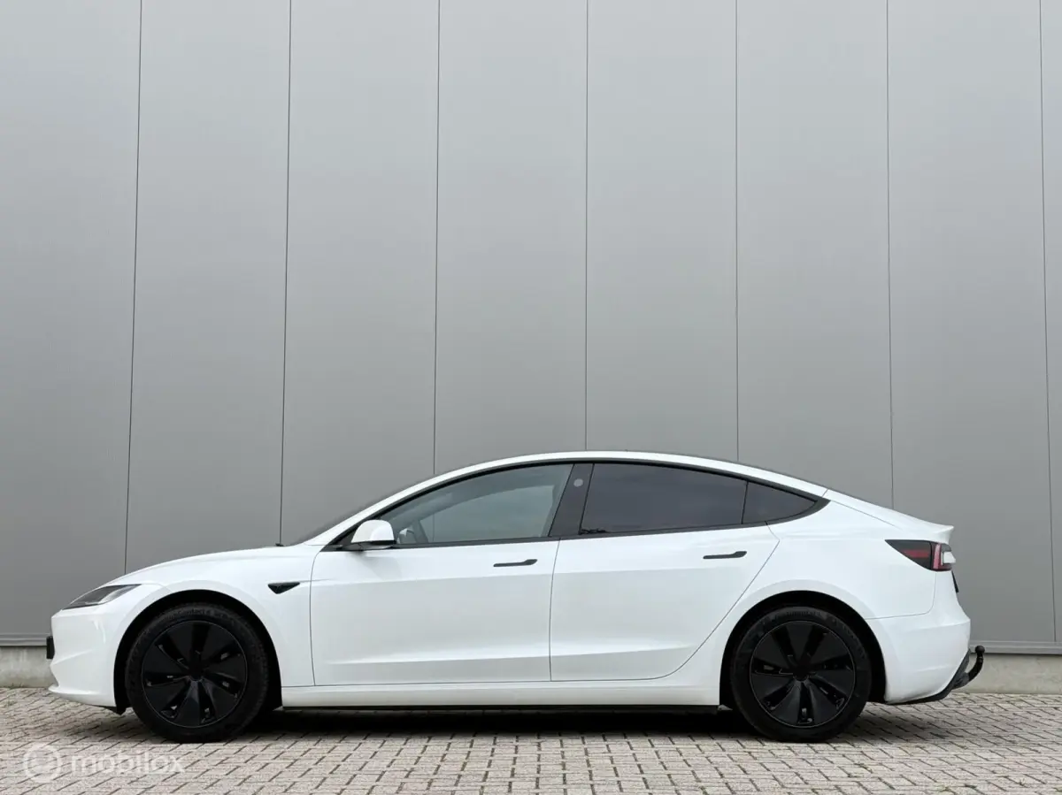 Premium Long Range AWD | Trekhaak | SOH 92,2%
