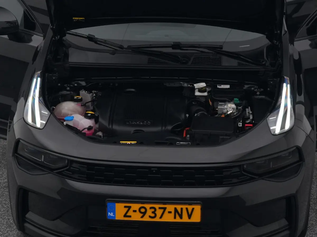 1.5 Plug-in Hybrid | 360° | BLACK | ZWARTE HEMEL | STUURVERWARMING | NLD AUTO