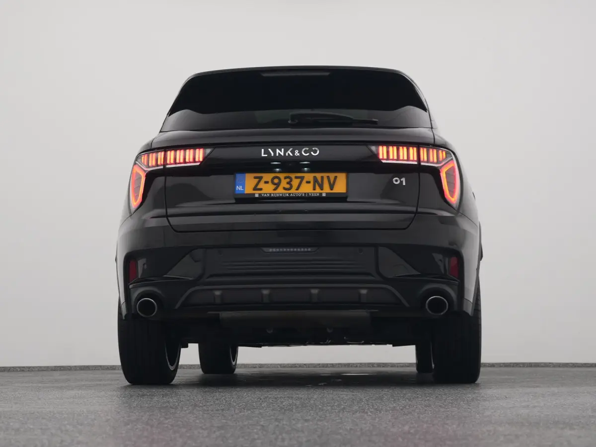 1.5 Plug-in Hybrid | 360° | BLACK | ZWARTE HEMEL | STUURVERWARMING | NLD AUTO