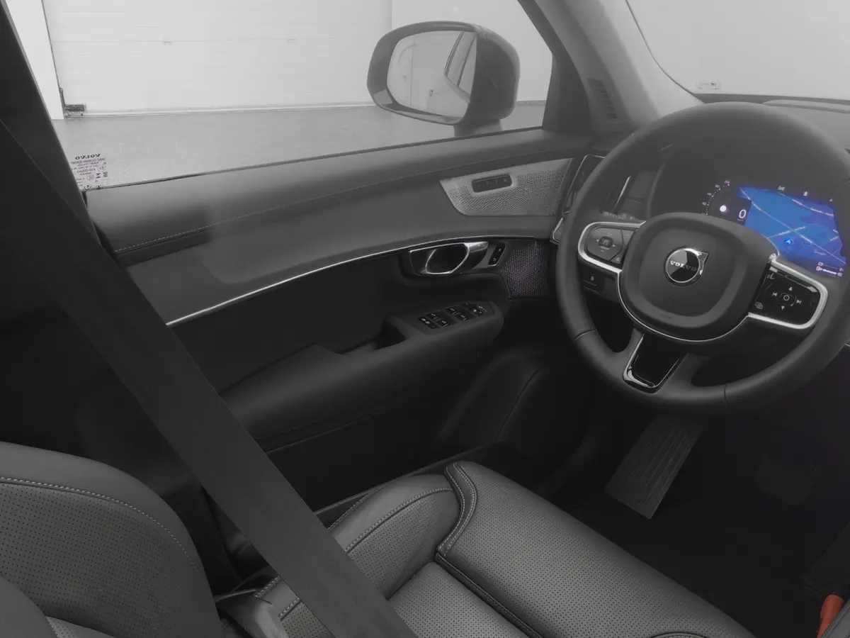 2.0 T8 Plug-in hybrid AWD Ultra Dark 7-Pers. | PANO | 360° | B&W | HUD | ADAPTIVE | MEMORY | LUCHTVERING | STOEL- EN STUURVERW. | STOELVENT. | TREKHAAK