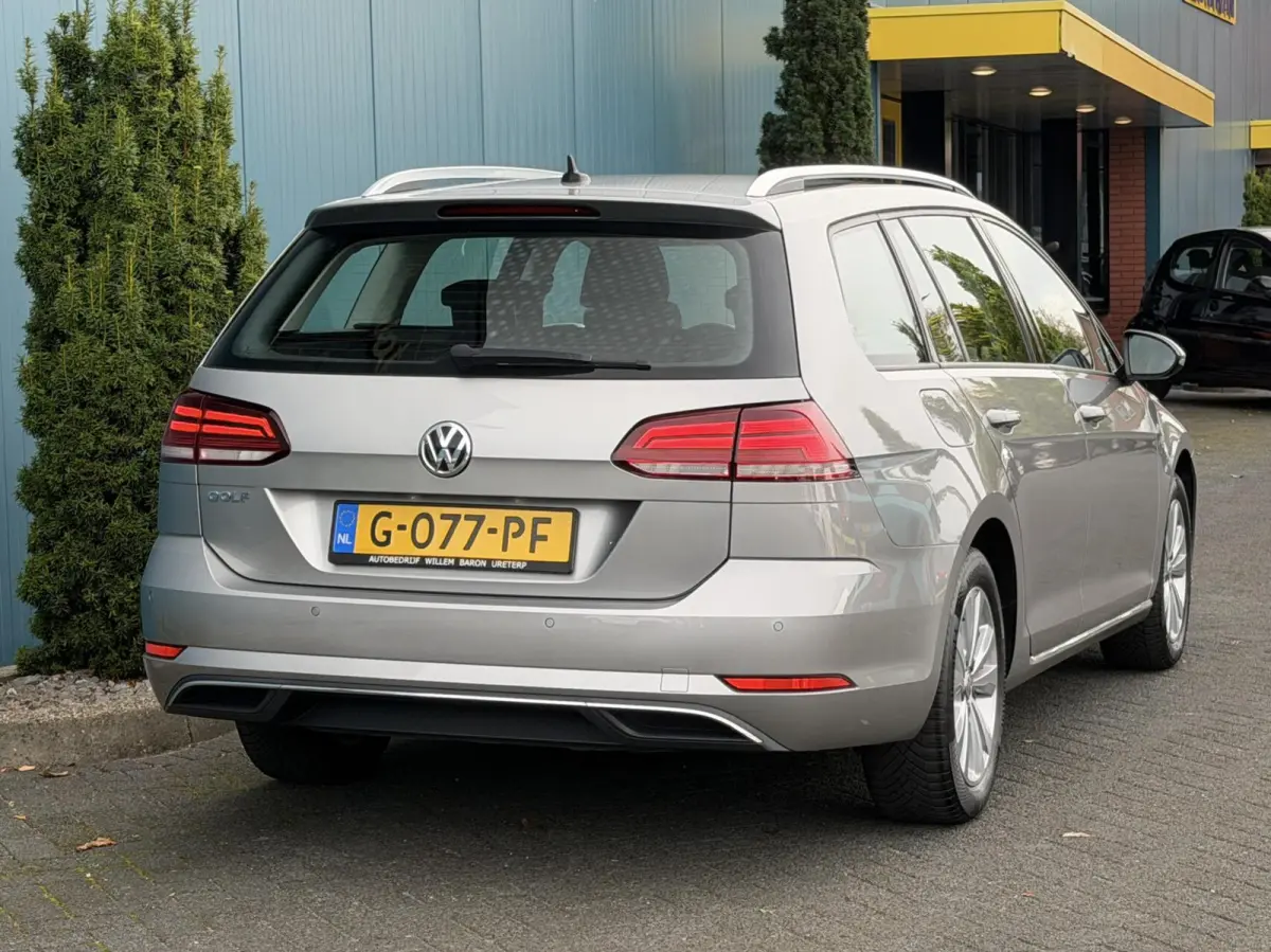 - 1.0 TSI Comfortline Business ADAPT.CRUISE | CARPLAY | STOELVERW | NAV | PDC | DAB