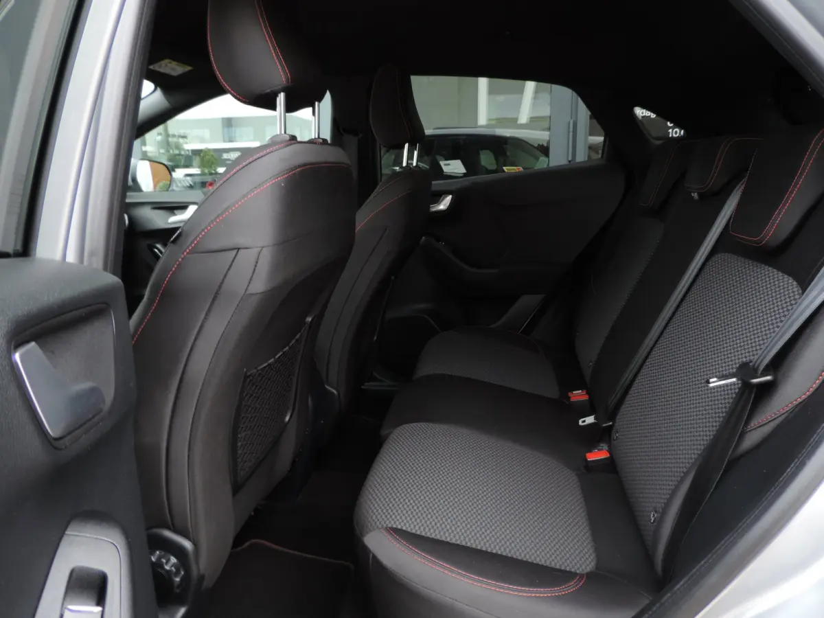 1.0-T 125PK ST-Line 54.000km | PDC | Winterpack | 17” | CarPlay | Bluetooth | Priv.glas | Navi | Cruise contr