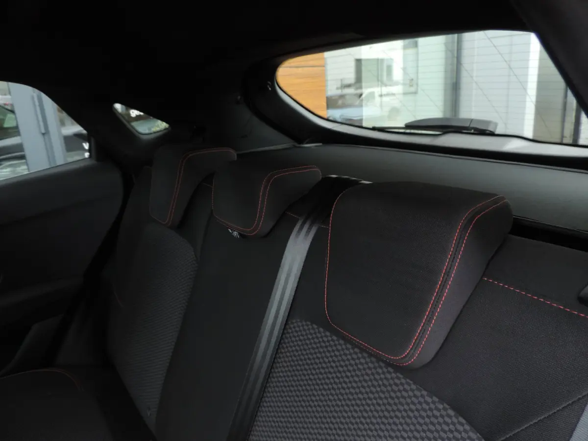 1.0-T 125PK ST-Line 54.000km | PDC | Winterpack | 17” | CarPlay | Bluetooth | Priv.glas | Navi | Cruise contr