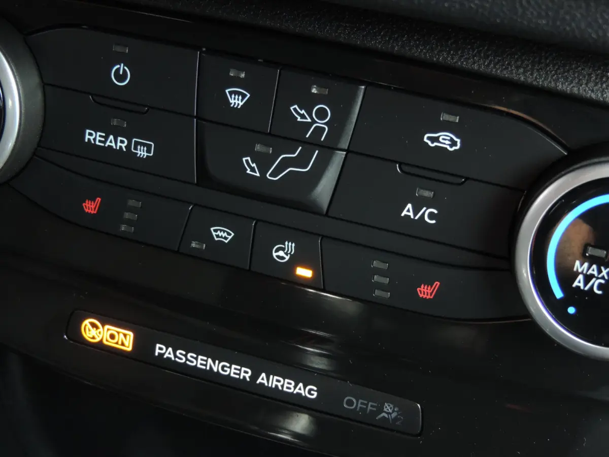 1.0-T 125PK ST-Line 54.000km | PDC | Winterpack | 17” | CarPlay | Bluetooth | Priv.glas | Navi | Cruise contr