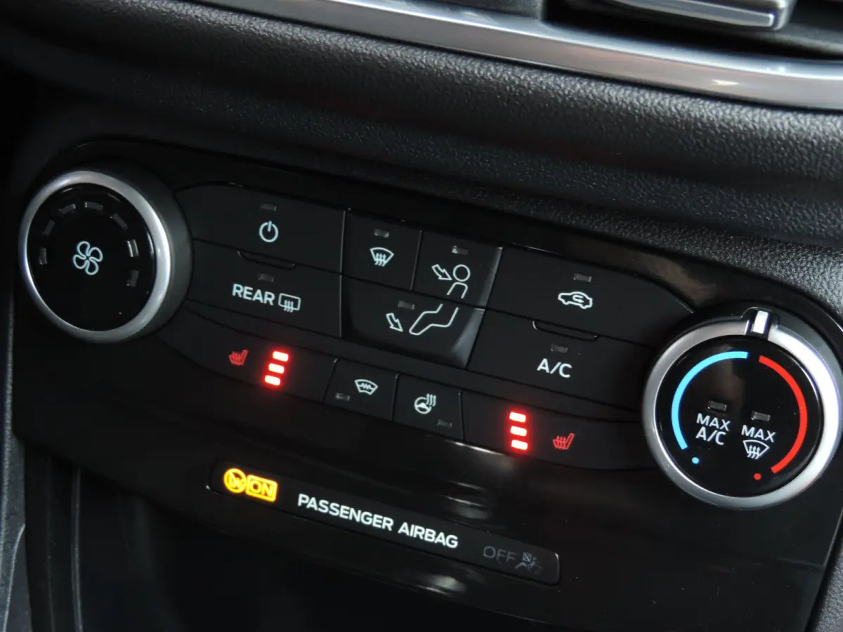 1.0-T 125PK ST-Line 54.000km | PDC | Winterpack | 17” | CarPlay | Bluetooth | Priv.glas | Navi | Cruise contr