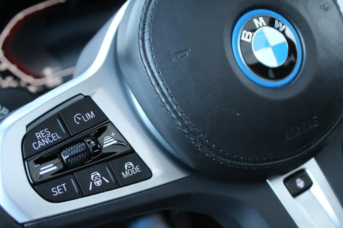 High Executive 80 kWh M-Sport/Pano/Trekhaak/360cam