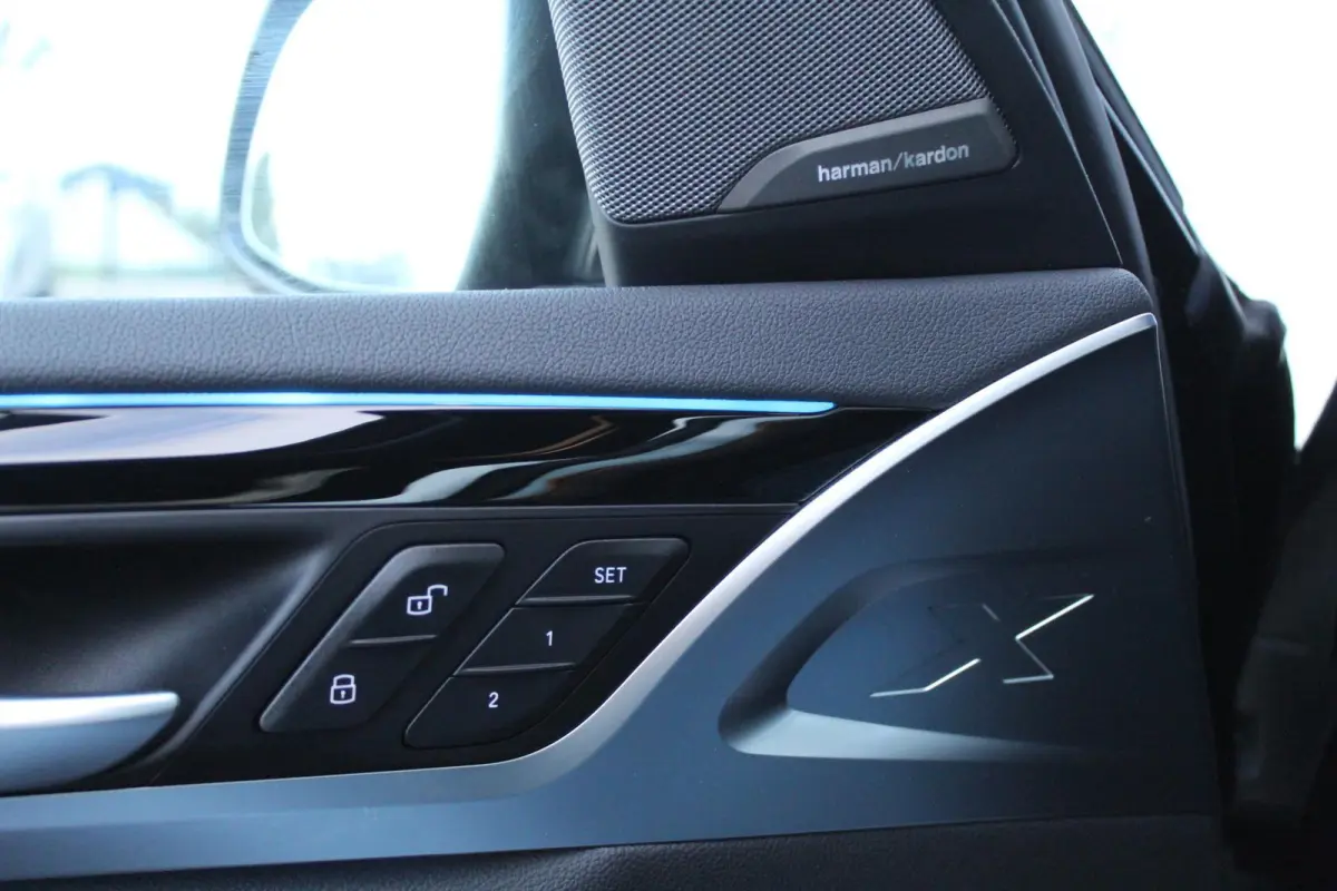 High Executive 80 kWh M-Sport/Pano/Trekhaak/360cam