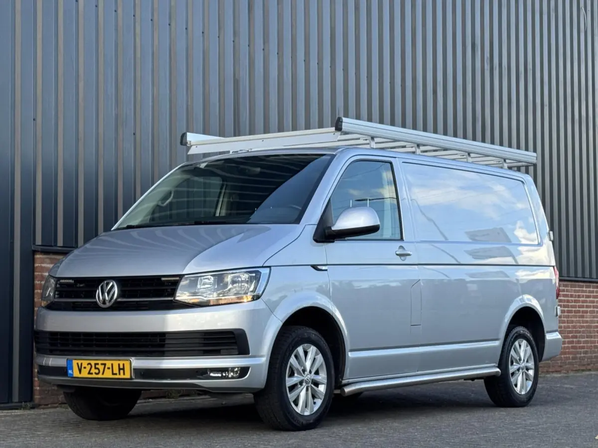 2.0 TDI 150pk Highline Trekhaak/Camera/Carplay/Navi/16"/Imperiaal