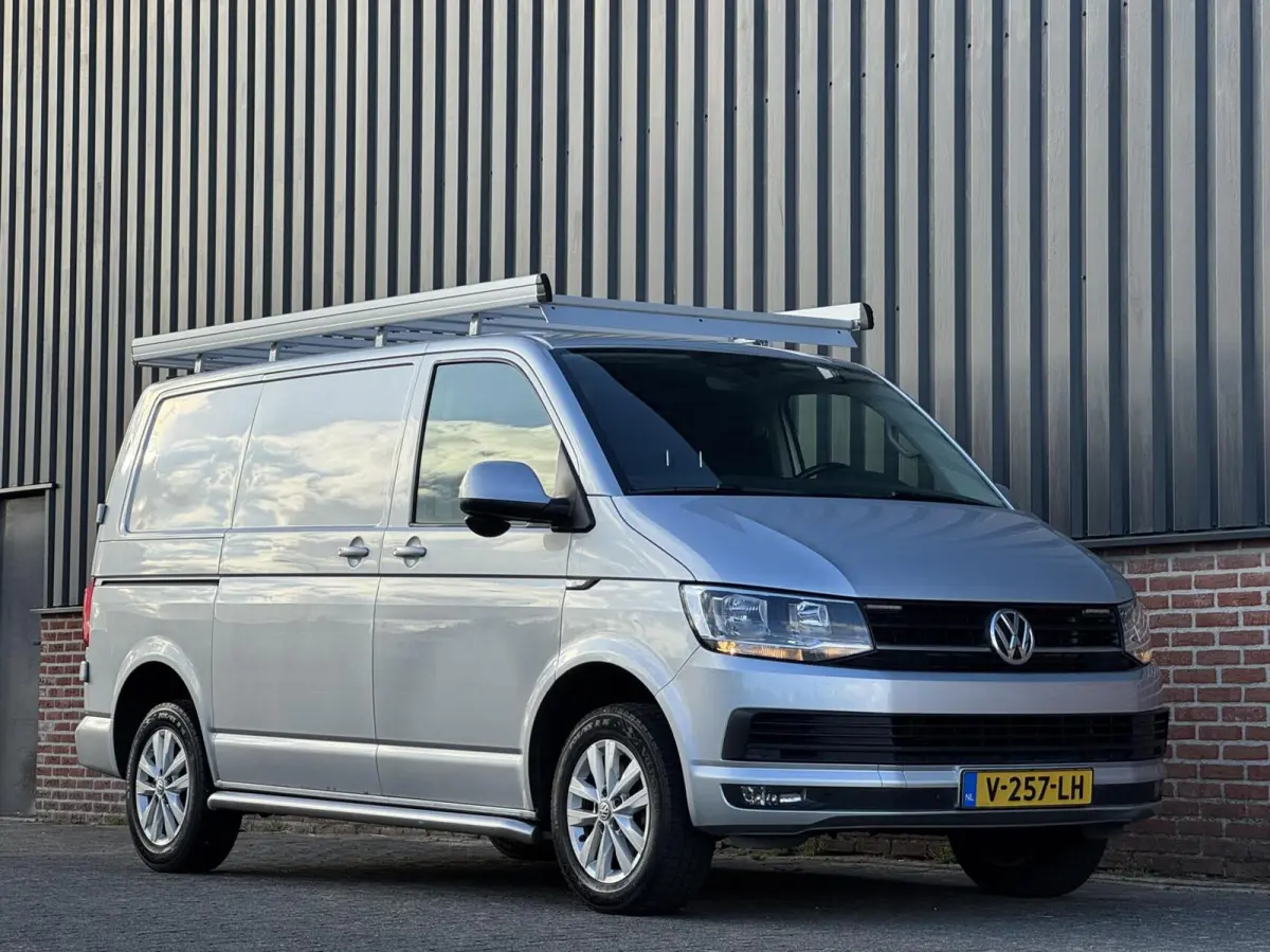 2.0 TDI 150pk Highline Trekhaak/Camera/Carplay/Navi/16"/Imperiaal