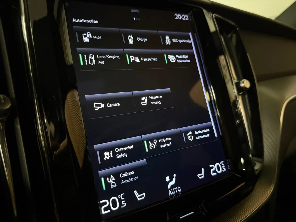 T8 AWD Recharge R-Design | Trekhaak | Parkeercamera | Schuifdak | Cruise Control | Stoelverwarming | Stuurwielverwarming | Schuifdak | Full LED Meesturende koplampen | Pilot Assist | BLIS Do