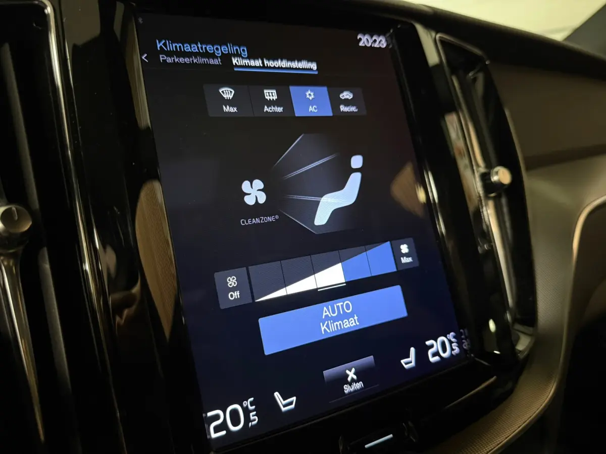 T8 AWD Recharge R-Design | Trekhaak | Parkeercamera | Schuifdak | Cruise Control | Stoelverwarming | Stuurwielverwarming | Schuifdak | Full LED Meesturende koplampen | Pilot Assist | BLIS Do