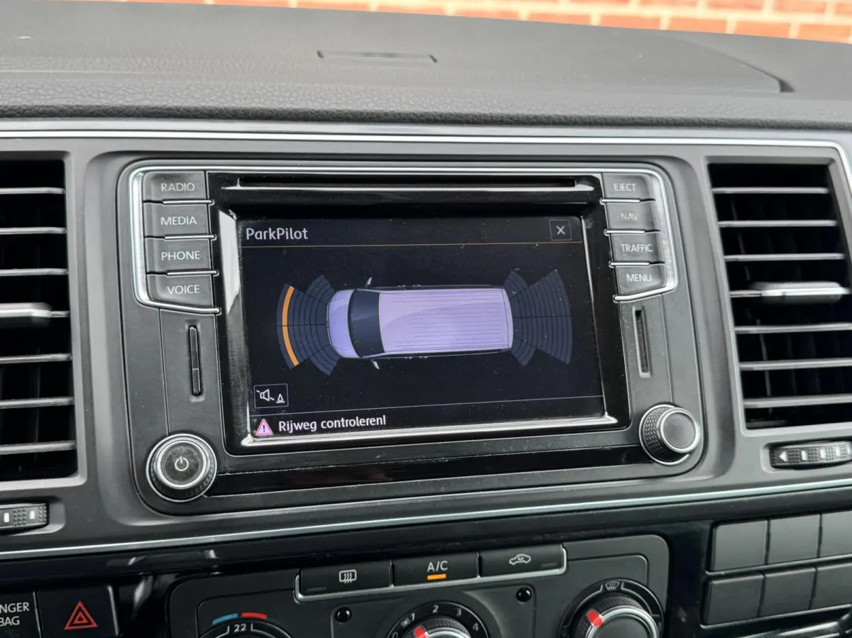 2.0 TDI 150pk Highline Trekhaak/Leder/Adap.Cruise/Carplay/LED/Navi/18"