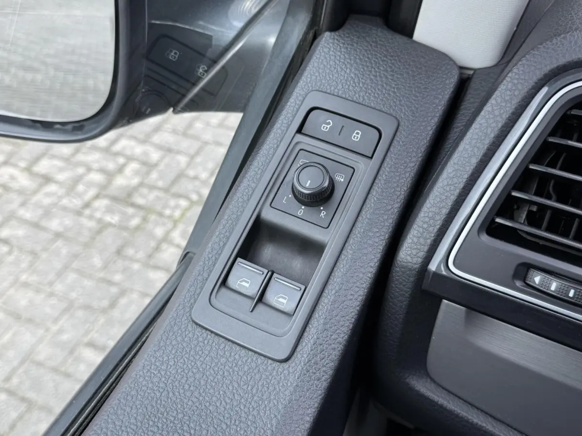 2.0 TDI 150pk Highline Trekhaak/Leder/Adap.Cruise/Carplay/LED/Navi/18"