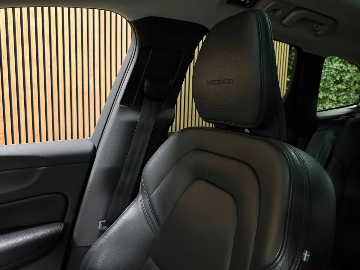 T8 AWD Recharge Inscription | Luchtvering | Trekhaak | Crystal White | Harman Kardon | Adaptieve Cruise Control | Standkachel met Volvo On Call App | Parkeercamera | Pilot Assist | BLIS Dode