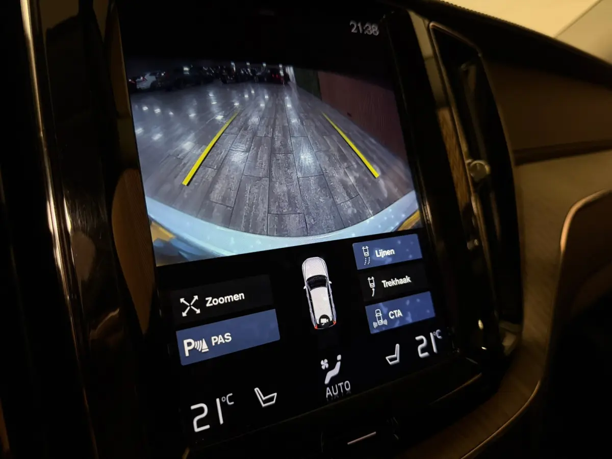T8 AWD Recharge Inscription | Luchtvering | Trekhaak | Crystal White | Harman Kardon | Adaptieve Cruise Control | Standkachel met Volvo On Call App | Parkeercamera | Pilot Assist | BLIS Dode