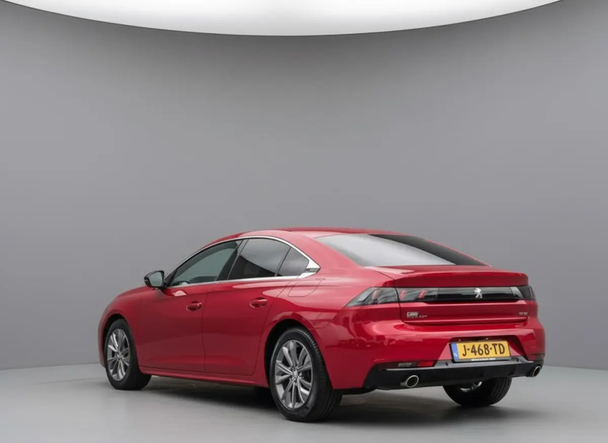 1.6 HYbrid 225pk Allure | Camera | Adaptive cruise | Apple Carplay | Elektrische achterklep