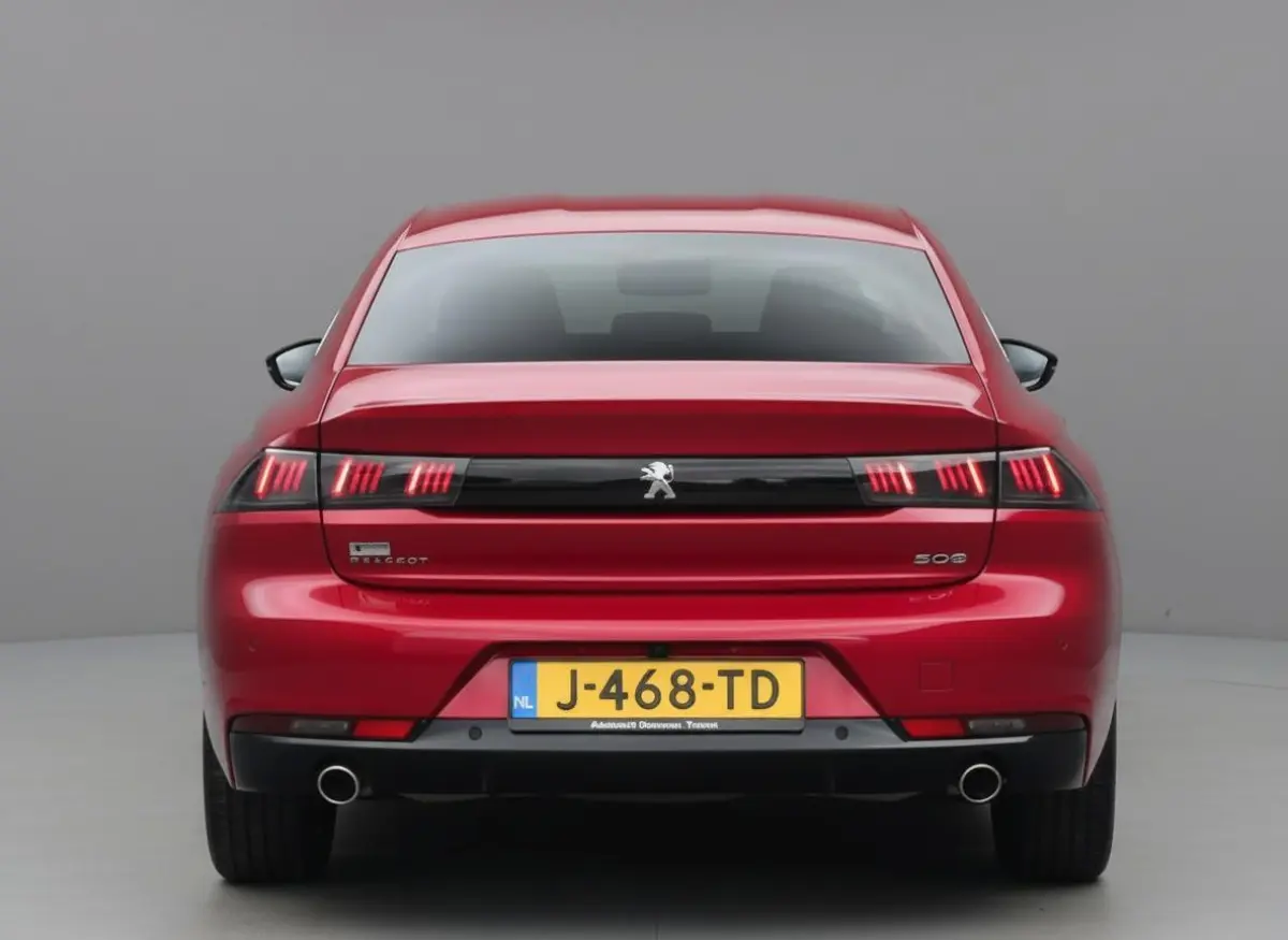 1.6 HYbrid 225pk Allure | Camera | Adaptive cruise | Apple Carplay | Elektrische achterklep