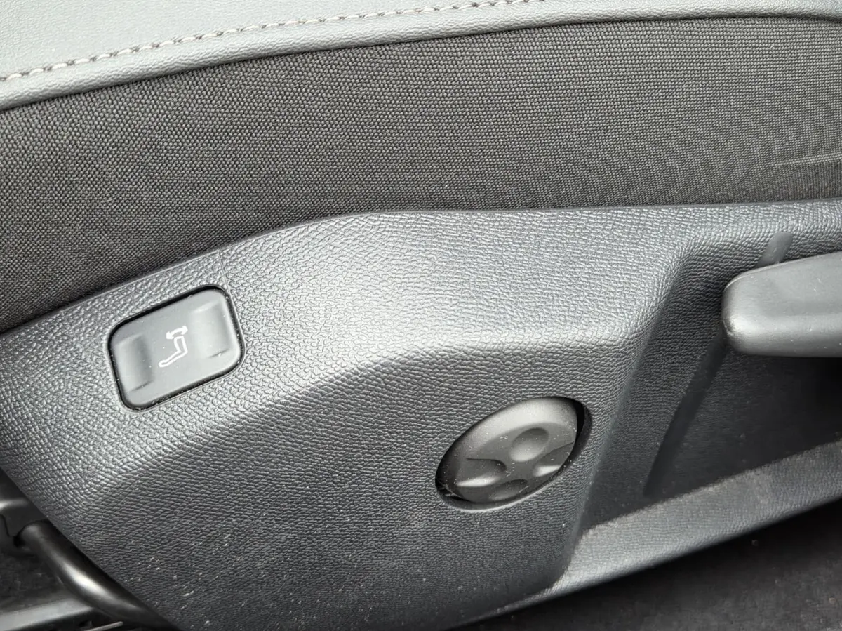 1.6 HYbrid 225pk Allure | Camera | Adaptive cruise | Apple Carplay | Elektrische achterklep