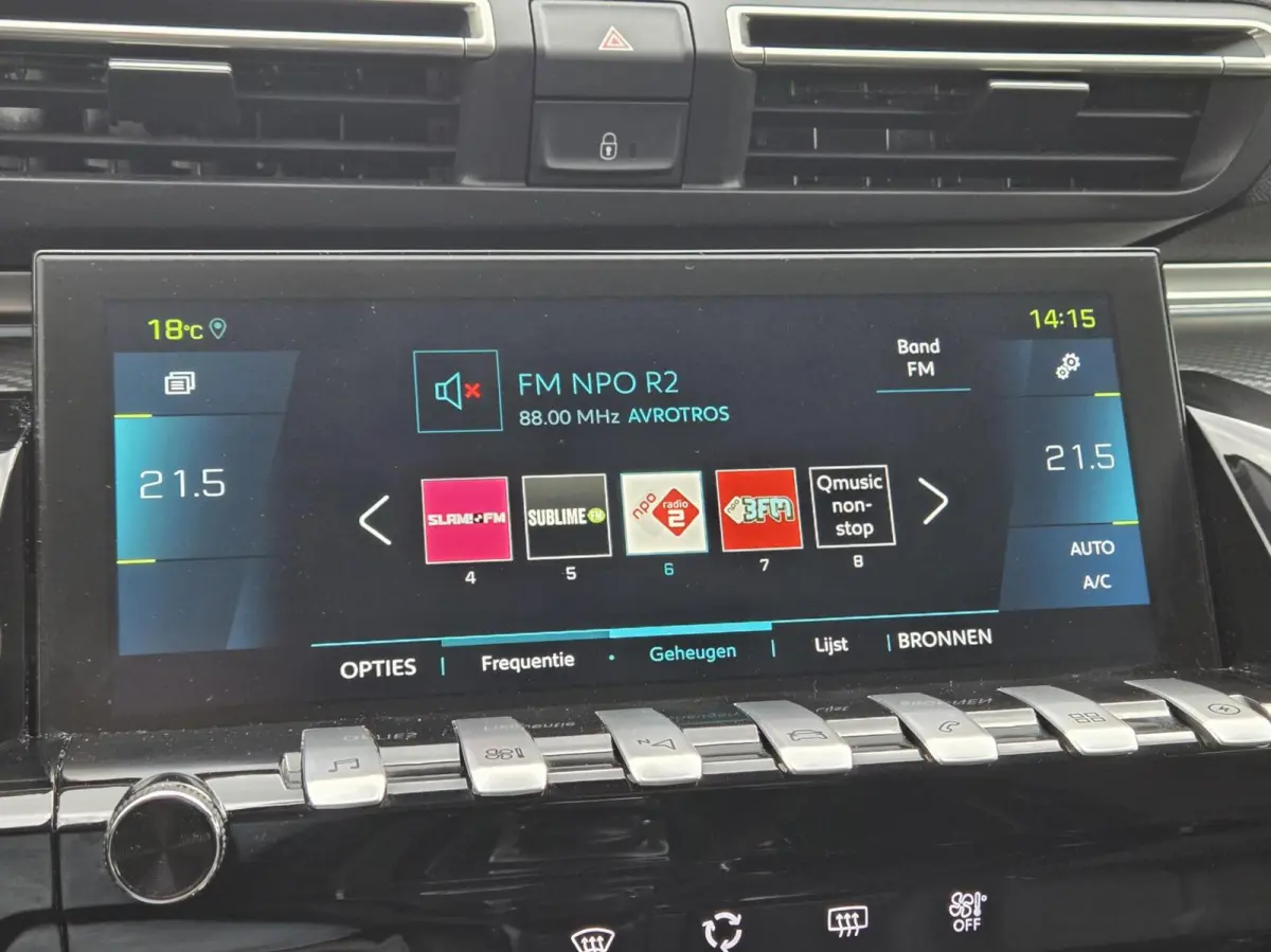 1.6 HYbrid 225pk Allure | Camera | Adaptive cruise | Apple Carplay | Elektrische achterklep