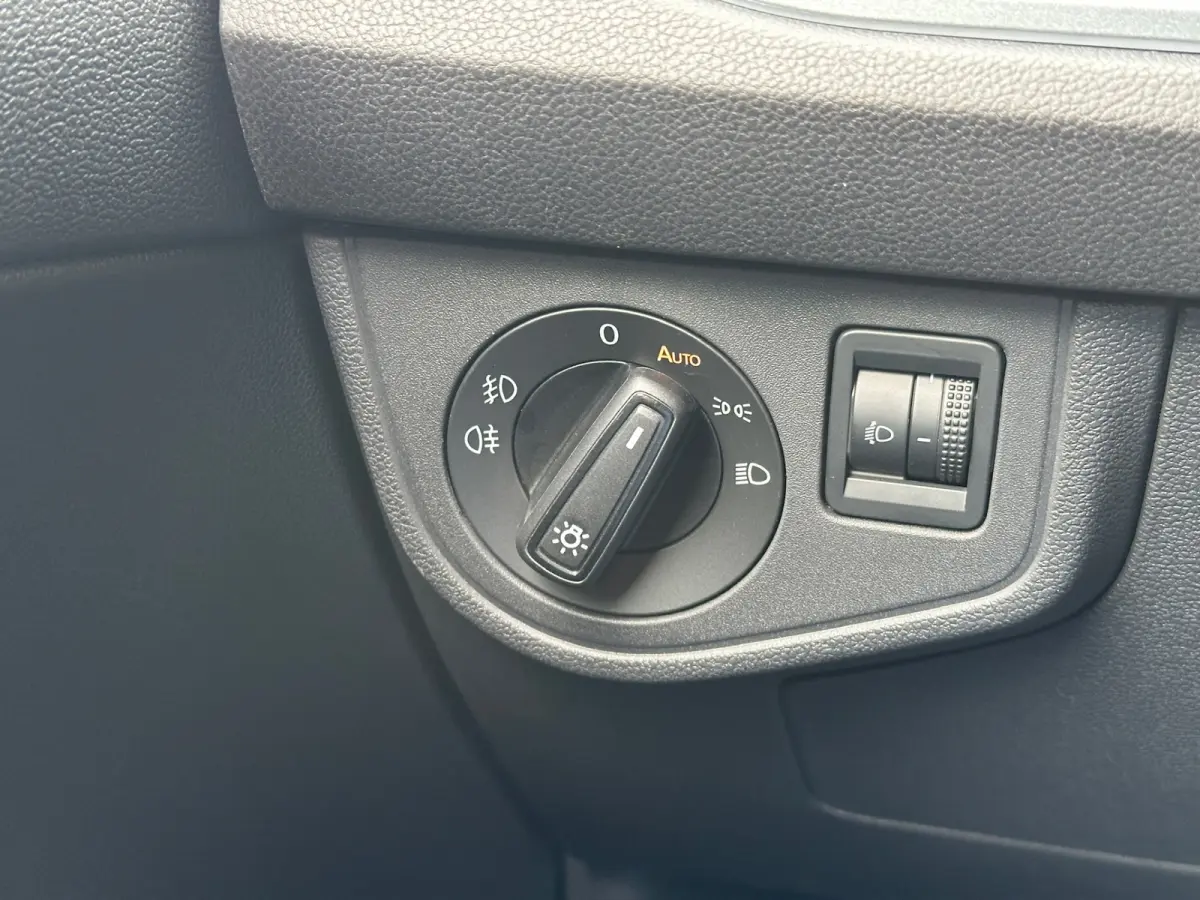 1.0 TSI DSG 115pk Goal | Camera | Trekhaak | Climate | Stoelverwarming | Navi | 4-Season banden | Rijklaar incl. garantie